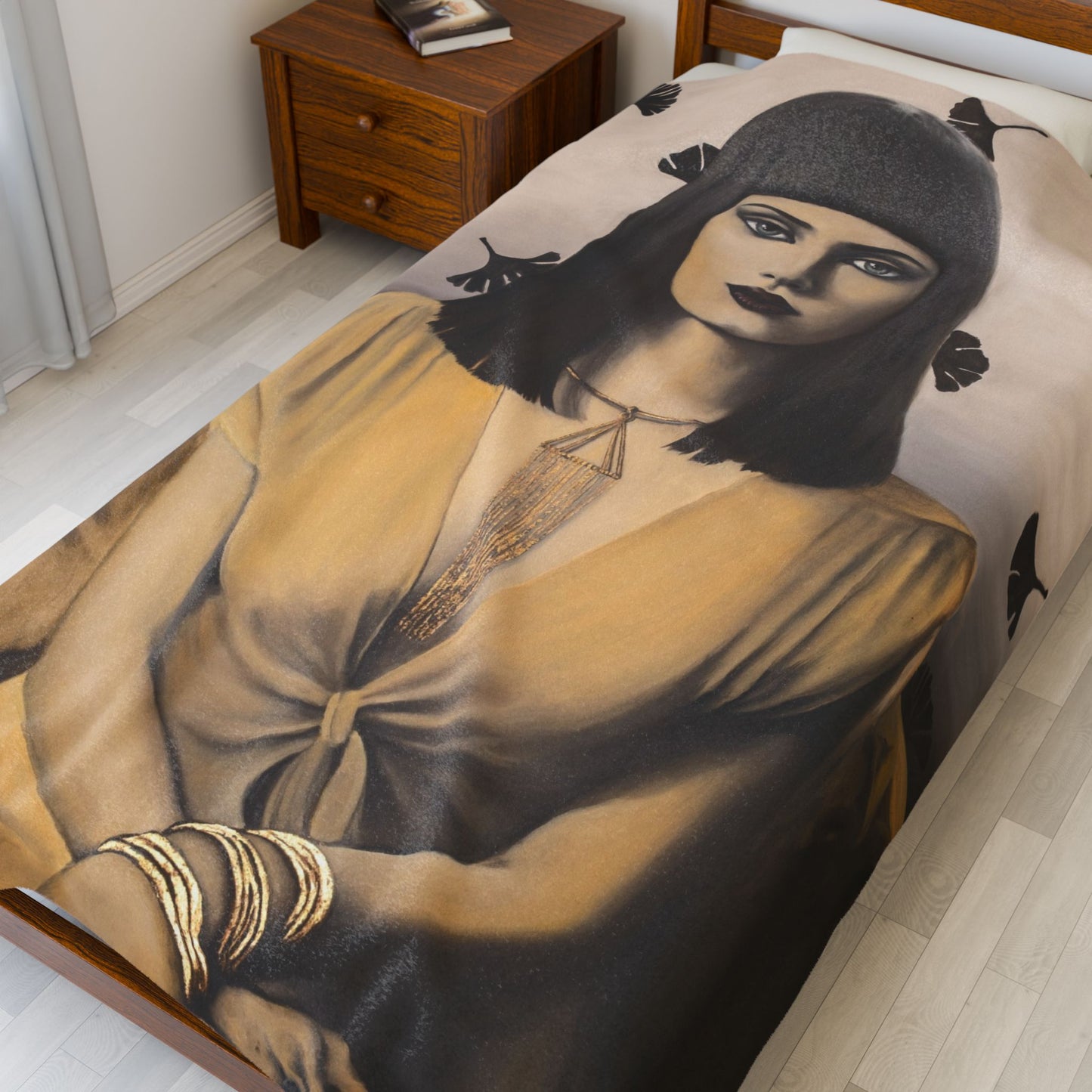 "Éléonore" printed velvet blanket by Joanna from the "Reflection of Us" Collection
