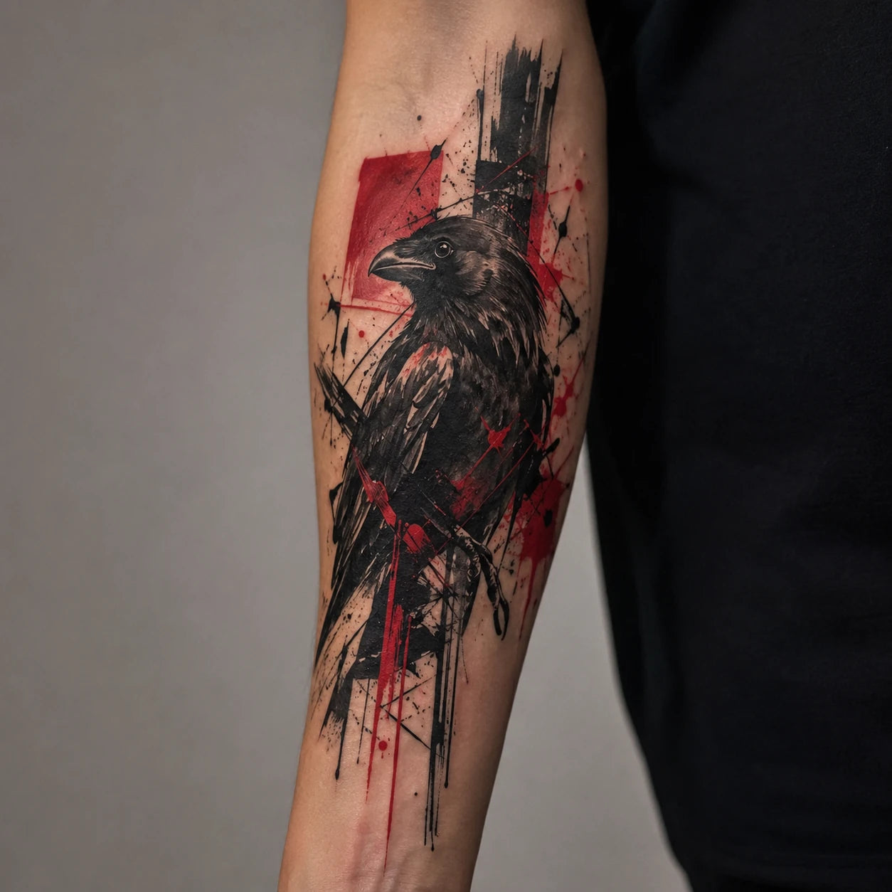 Tatouage trash polka en noir et rouge, collage graphique contrasté, par Joannartattoo